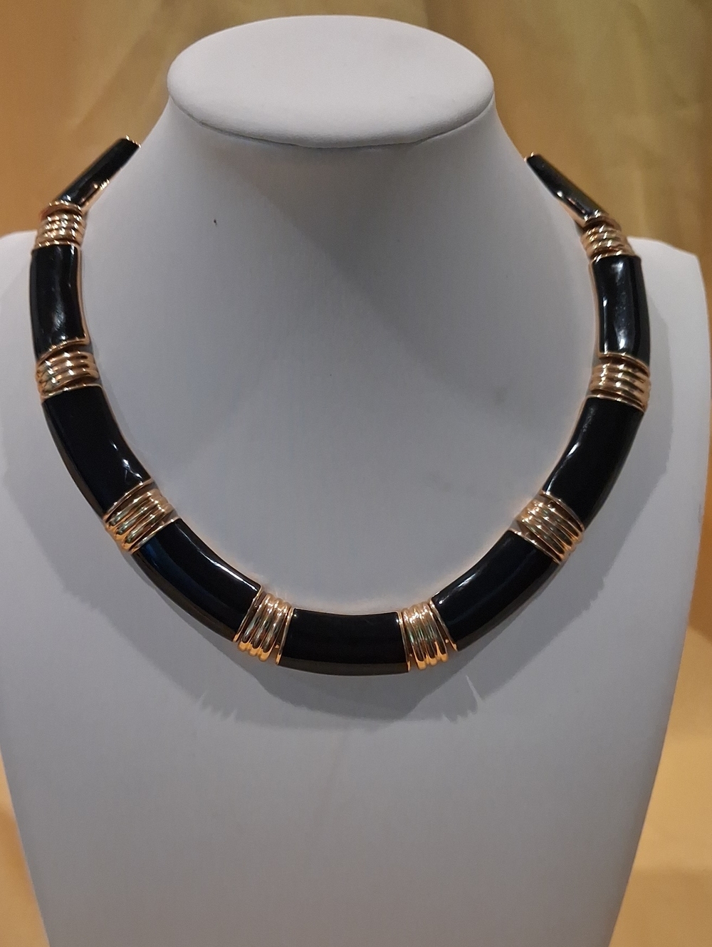 Excellent Condition Vintage Napier Necklace